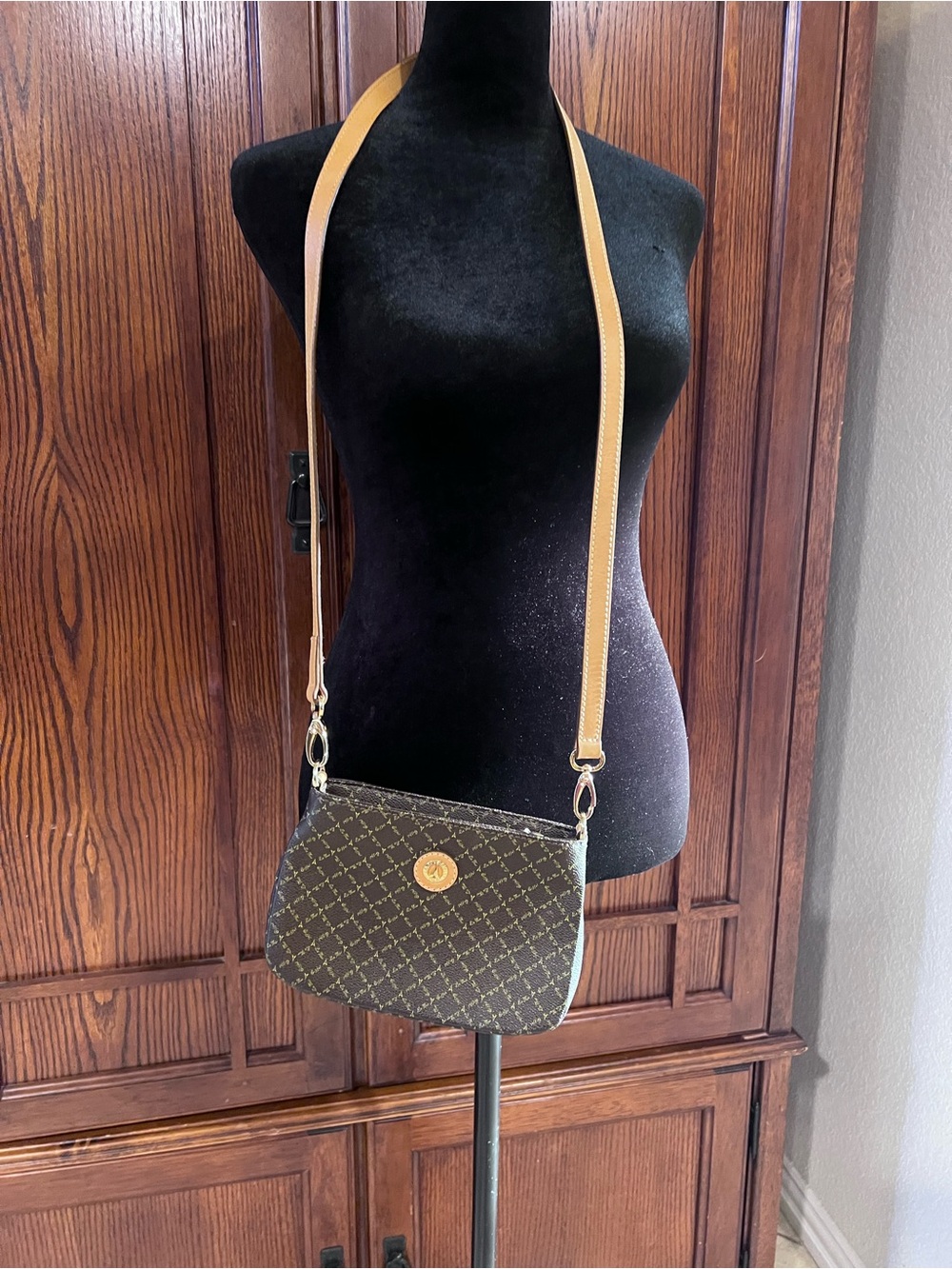 La Tour Eiffel Paris 1887 Shoulder Bag Vintage Monogram Brown Tan Leather Trim